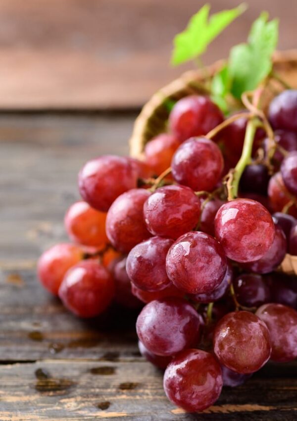 10 Amazing Health Benefits of Red Grapes